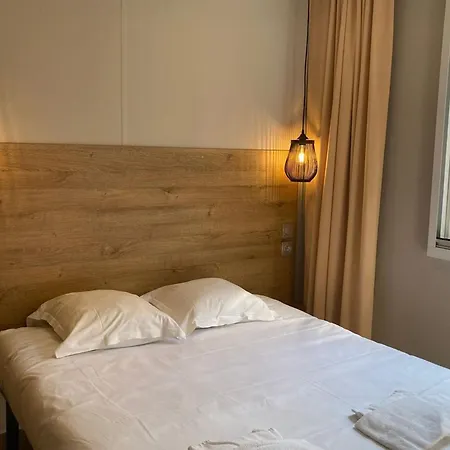 Mobil-home Confortable - 6 Pers. - Api-1-52-2256 Campsite *